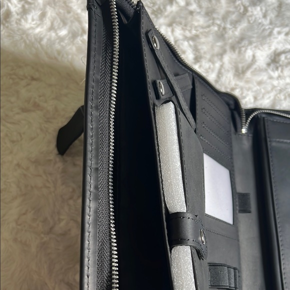 G-Shock MR-G Black Men's Binder - Picture 9 of 11